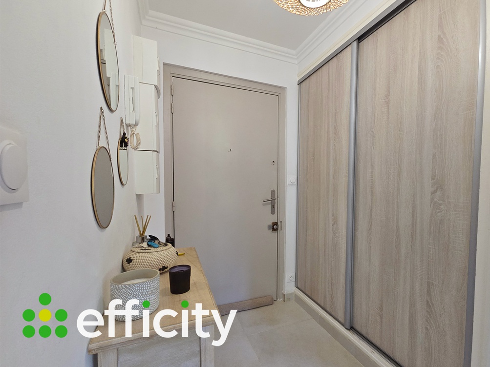 Achat immobilier Appartement 2 pièces  51m2 à Fréjus (83600) - Photo n°9