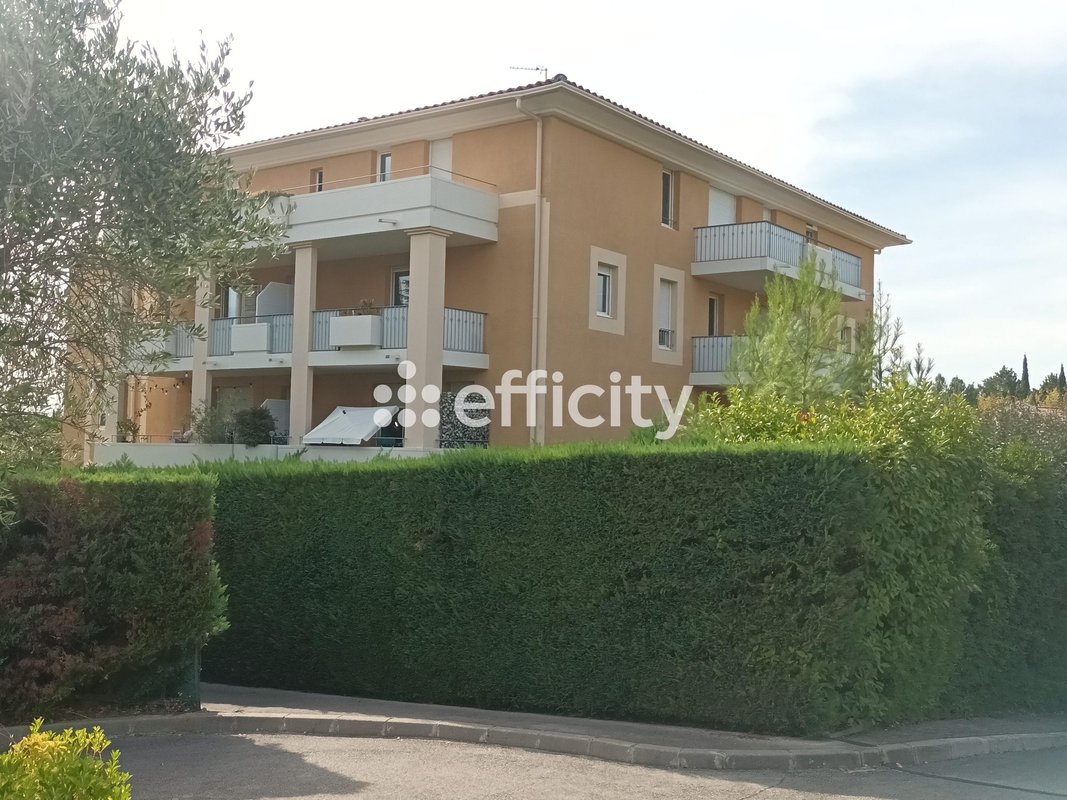 appartement 2 pièces - 28,0m2 à Aix-en-Provence (13090)