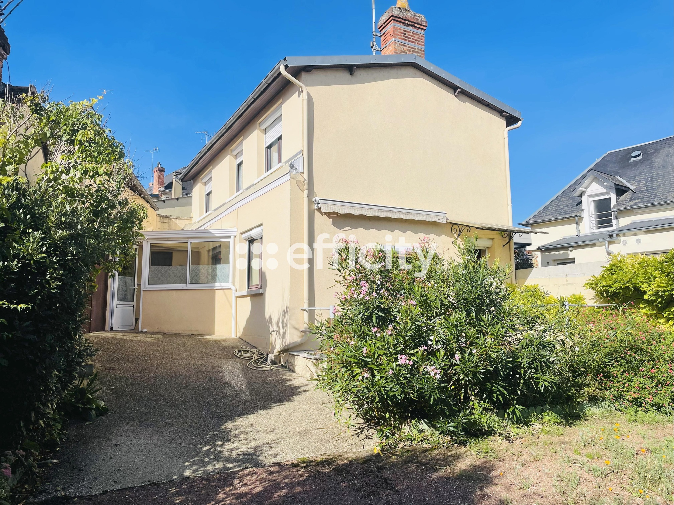 maison 3 pièces - 70m2 à Connerré (72160)