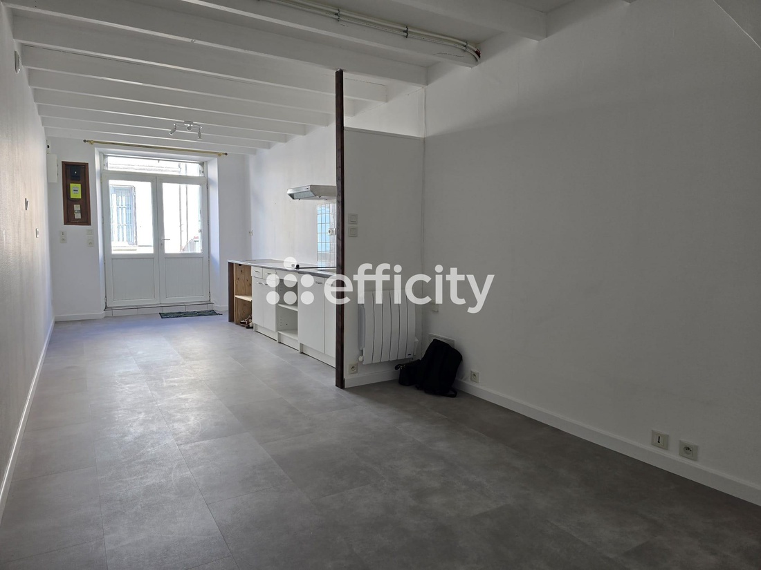 maison 2 pièces - 62m2 à Mauzé-sur-le-Mignon (79210)