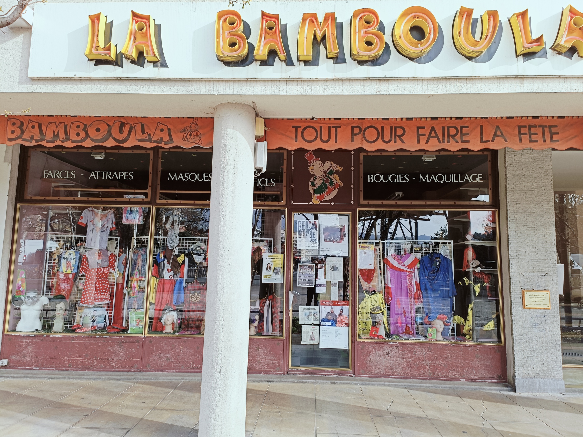local commercial 2 pièces - 60m2 à Annemasse (74100)