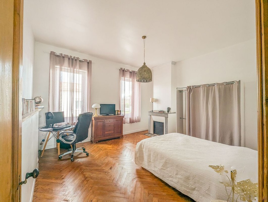 Achat immobilier Maison 5 pièces  180m2 à Brach (33480) - Photo n°9