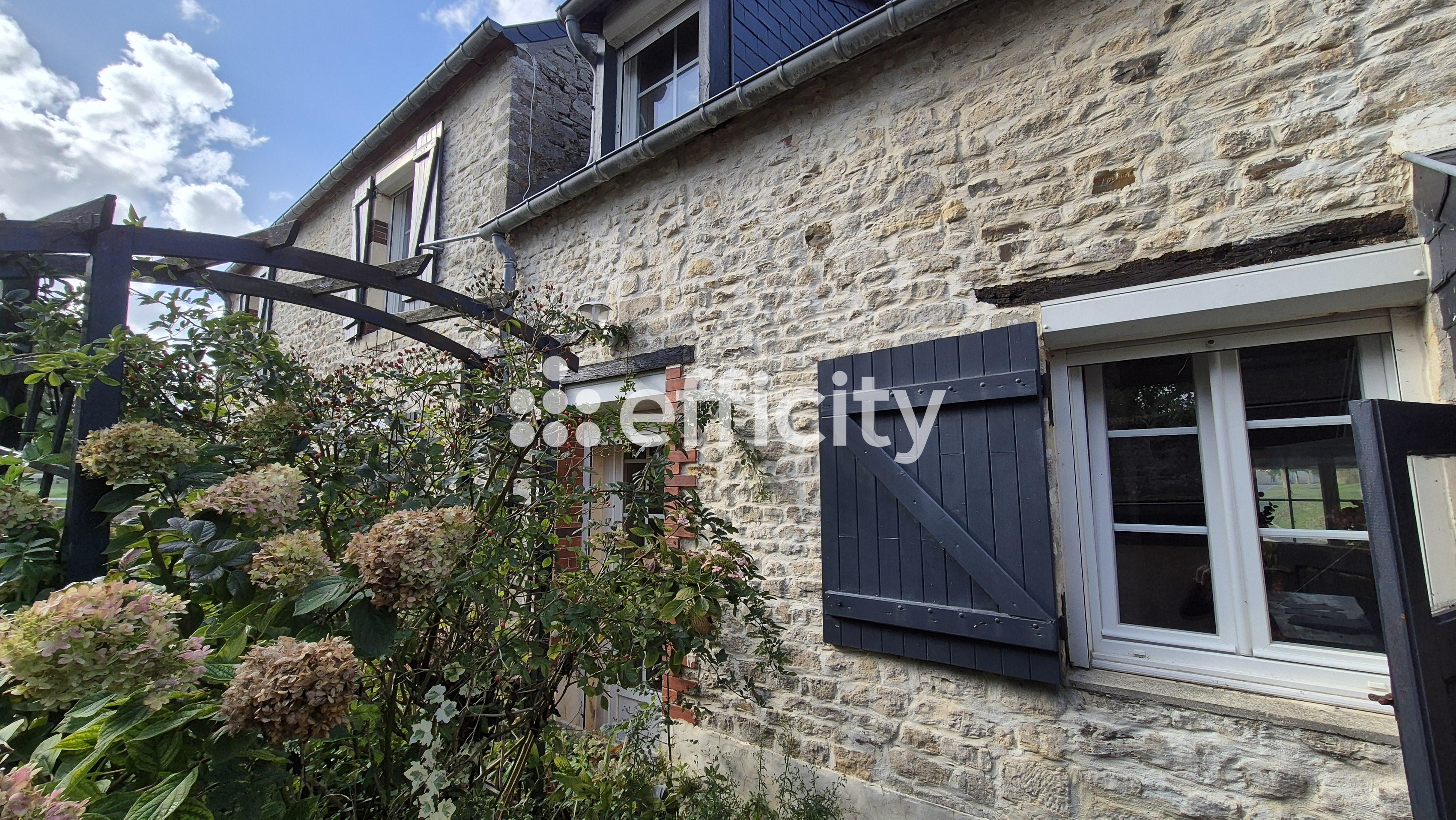 Achat immobilier Maison 7 pièces  138m2 à Port-en-Bessin-Huppain (14520) - Photo n°9