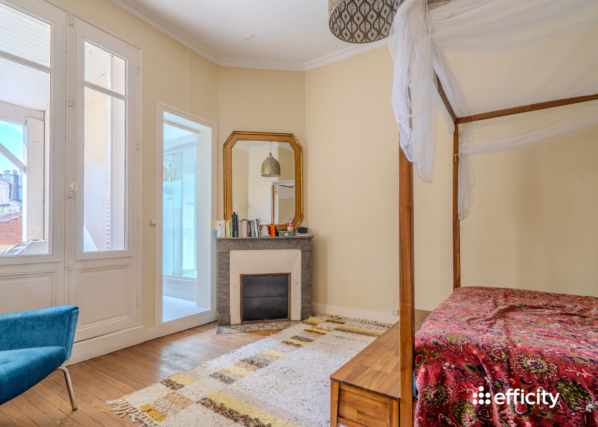 Achat immobilier Maison 8 pièces  250m2 à Bordeaux (33000) - Photo n°6