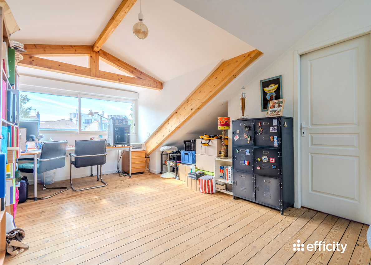 Achat immobilier Maison 8 pièces  250m2 à Bordeaux (33000) - Photo n°8