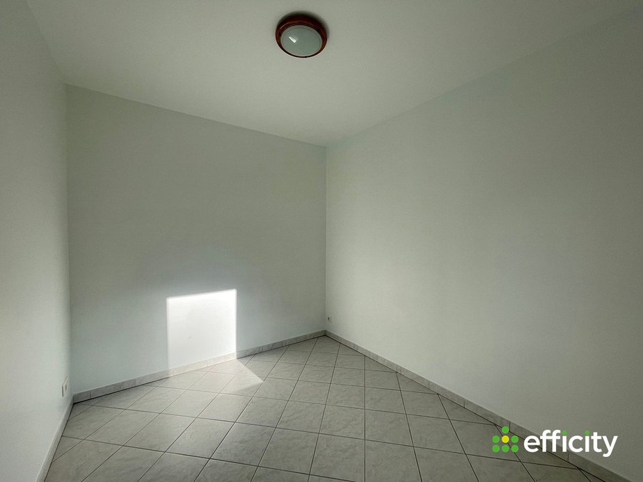 Achat immobilier Appartement 2 pièces  40m2 à Épernon (28230) - Photo n°8