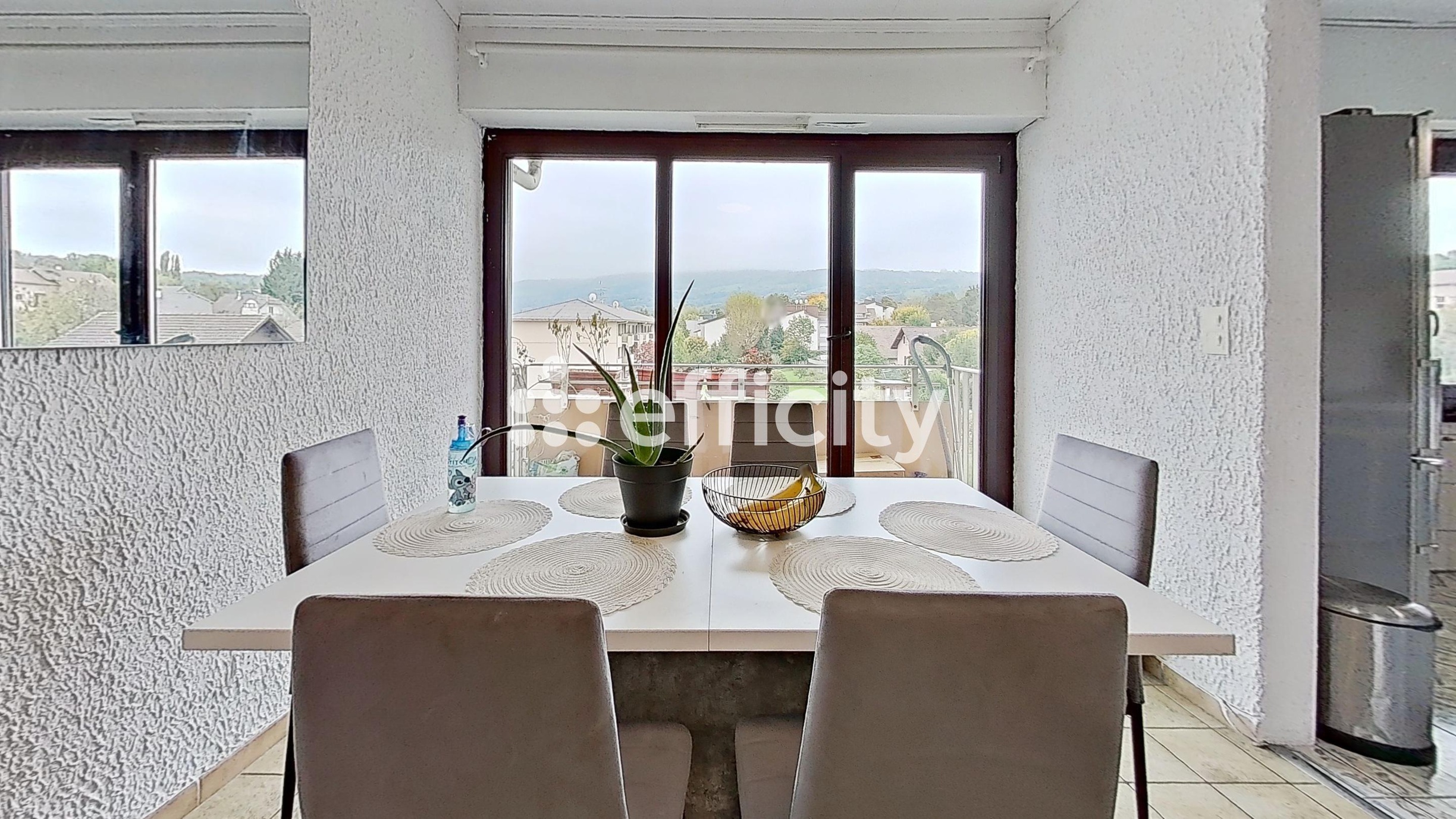 Achat immobilier Appartement 4 pièces  76m2 à La Roche-sur-Foron (74800) - Photo n°1