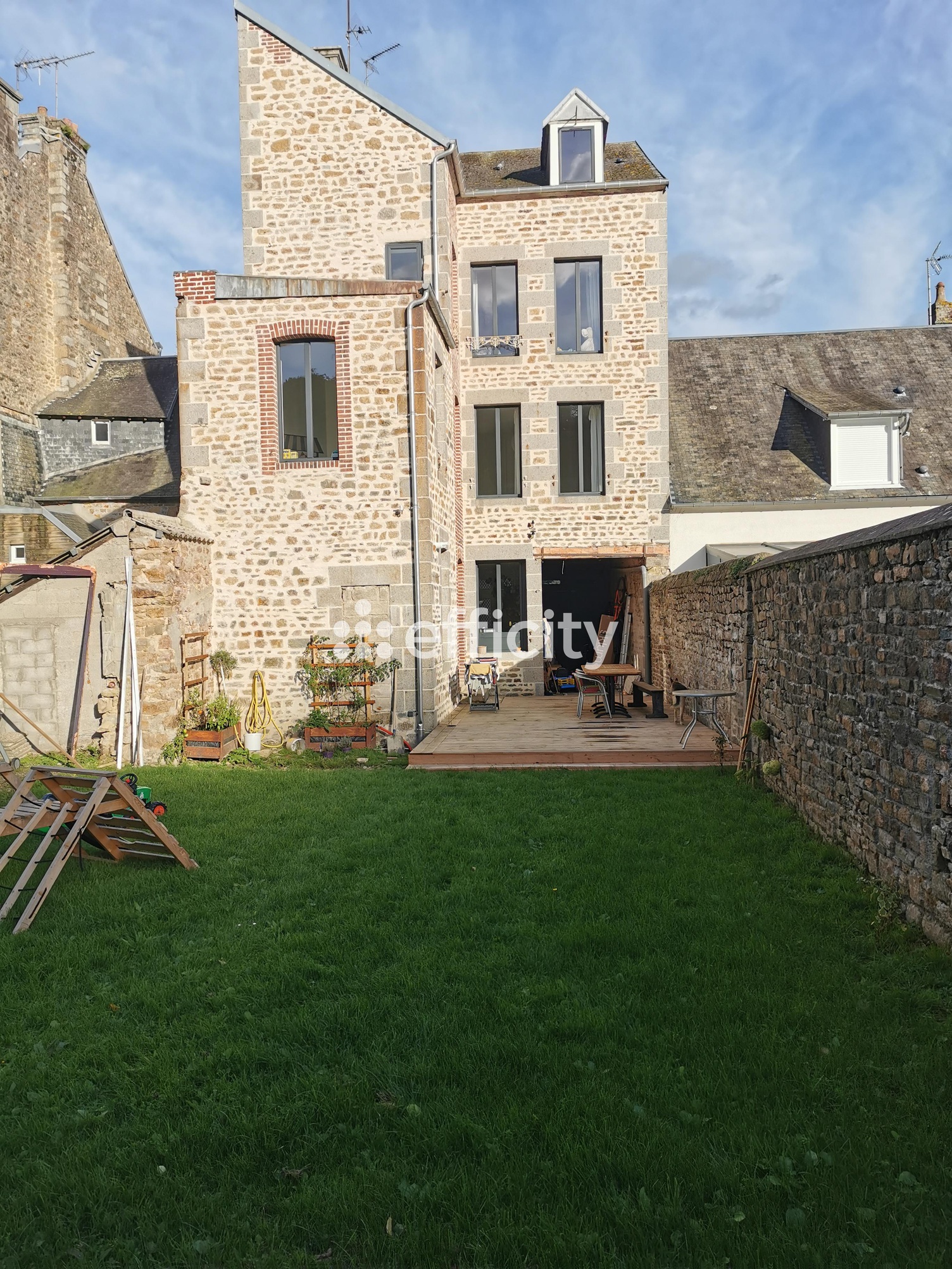 maison 6 pièces - 140m2 à Villedieu-les-Poêles-Rouffigny (50800)