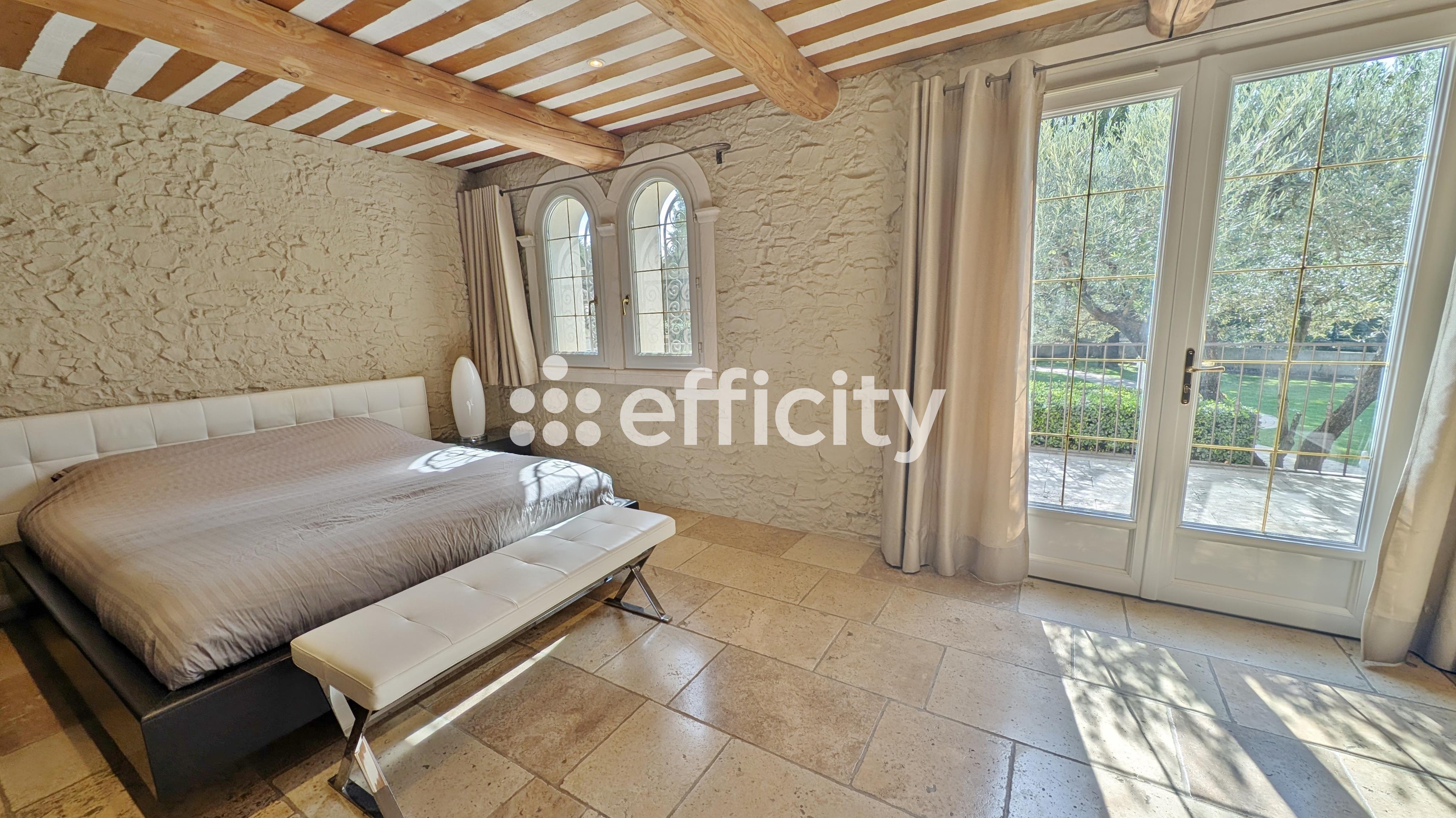 Achat immobilier Maison 7 pièces  300m2 à Châteaurenard (13160) - Photo n°7