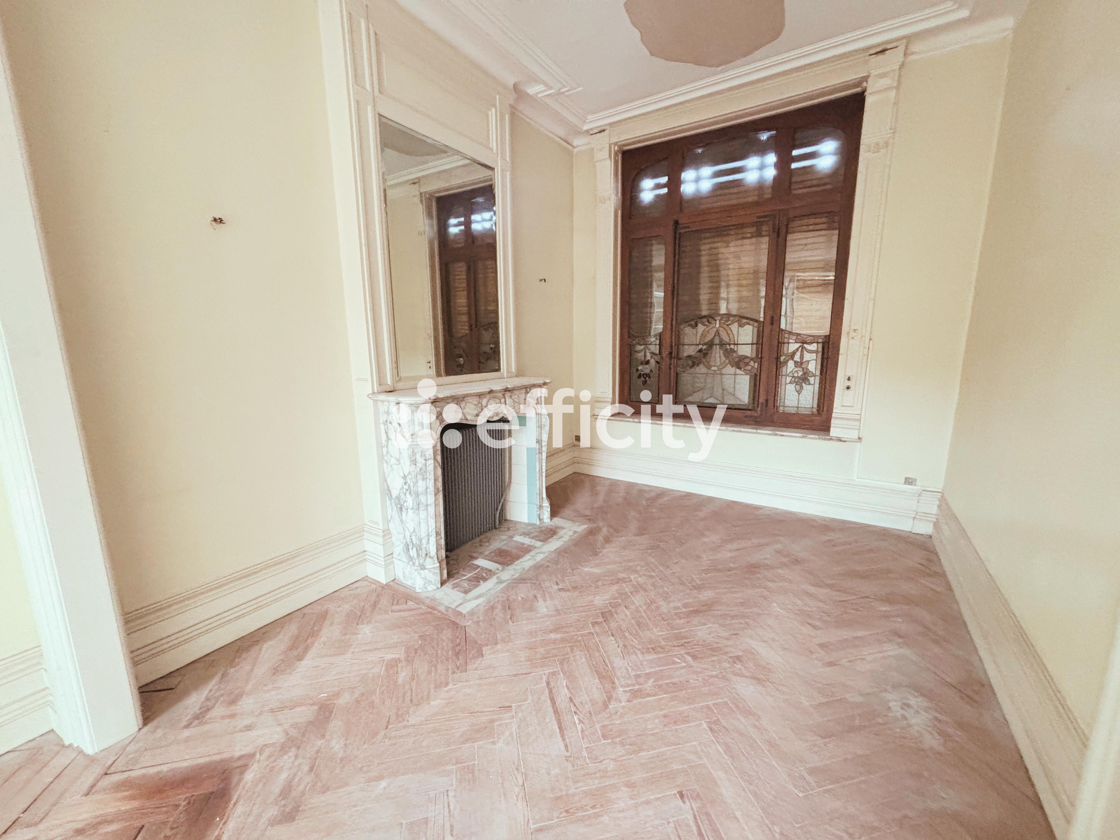 maison 13 pièces - 250m2 à Lille (59800)