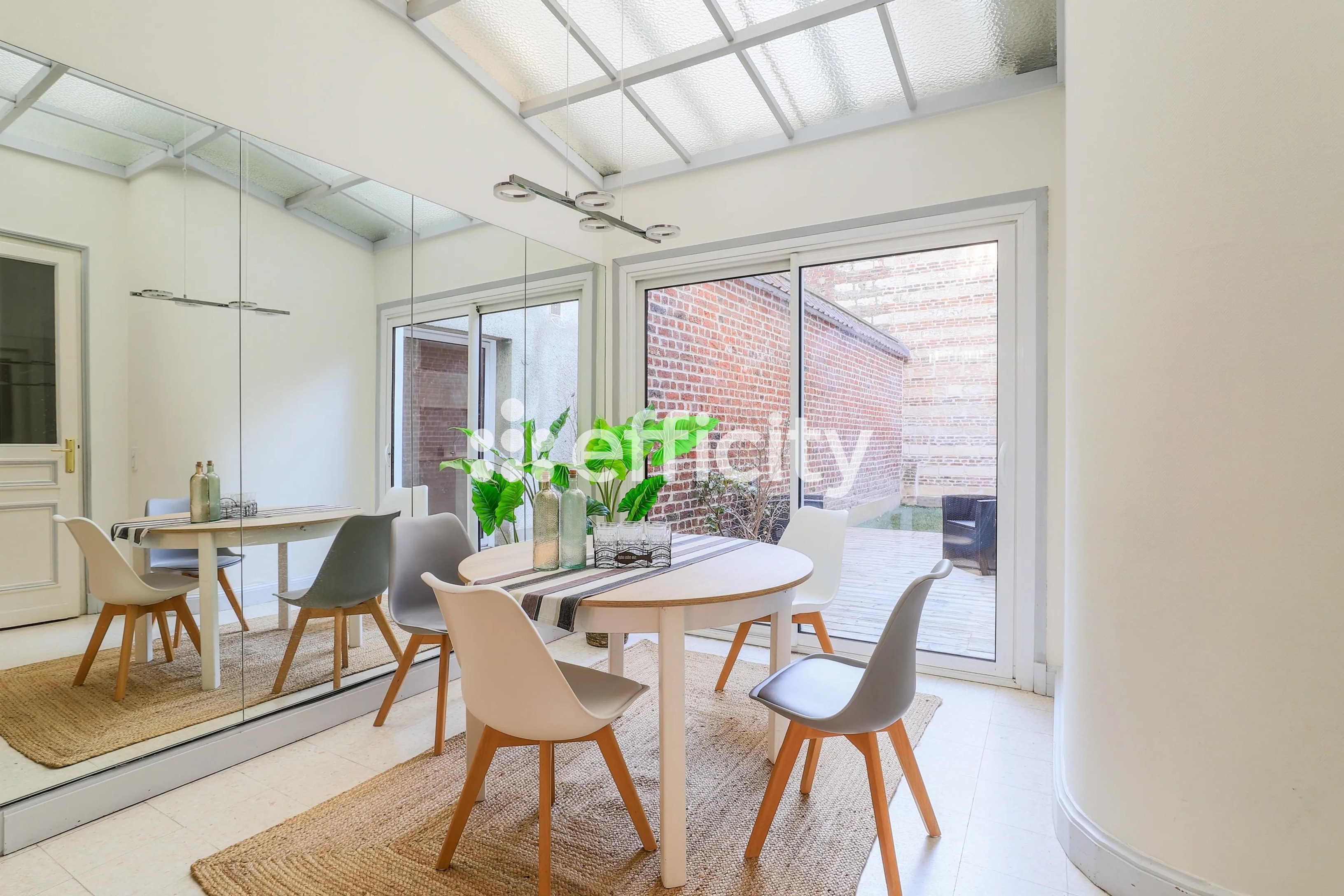 Achat immobilier Maison 8 pièces  156m2 à Lille (59800) - Photo n°4