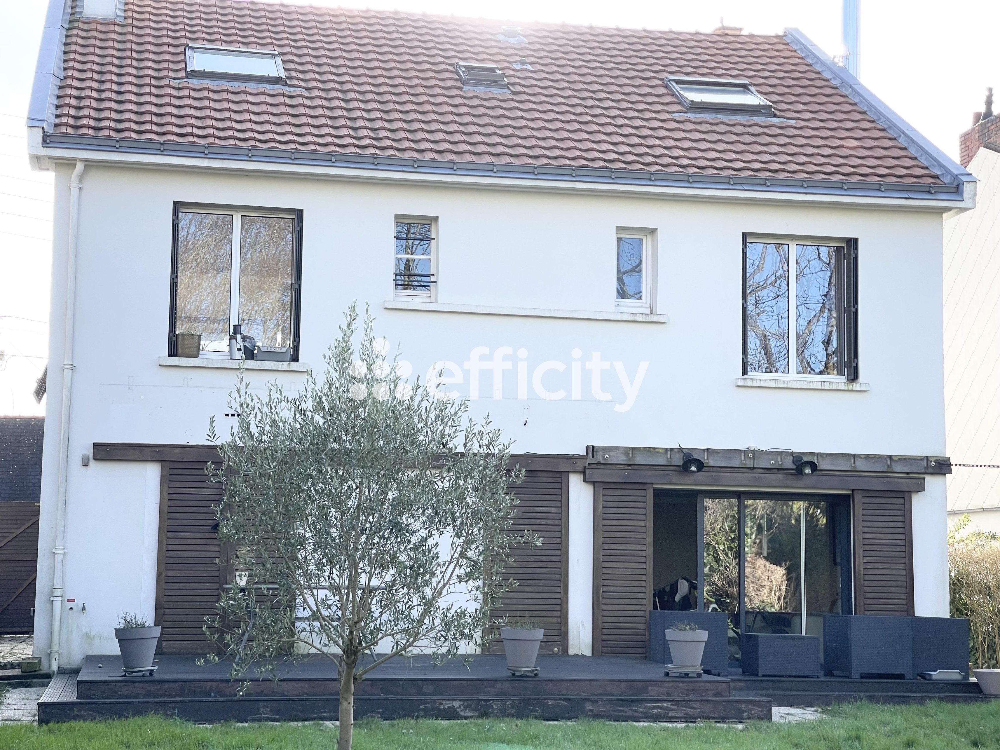 Achat immobilier Maison 9 pièces  175m2 à Nantes (44300) - Photo n°1