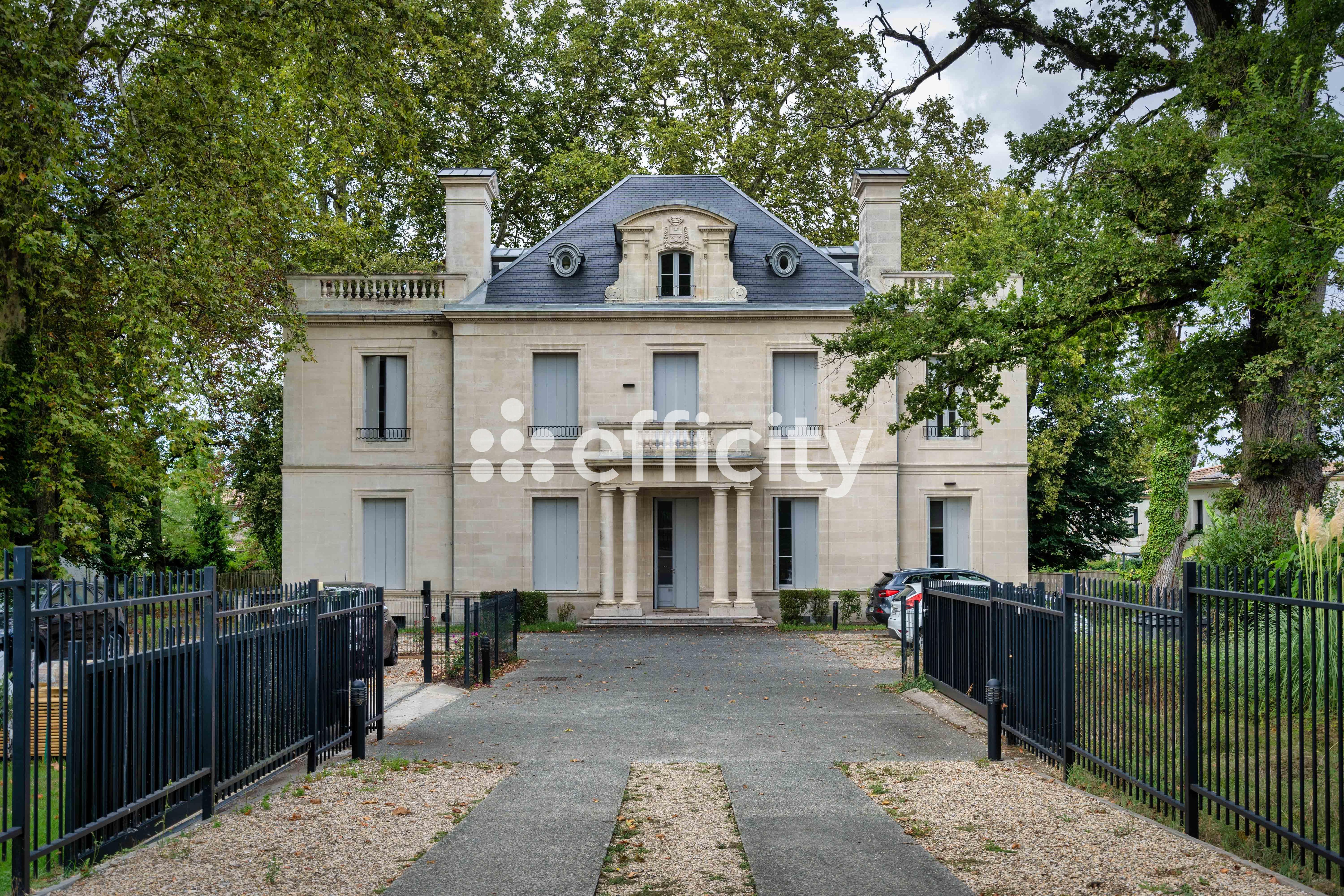 Achat immobilier Appartement 2 pièces  45m2 à Mérignac (33700) - Photo n°1