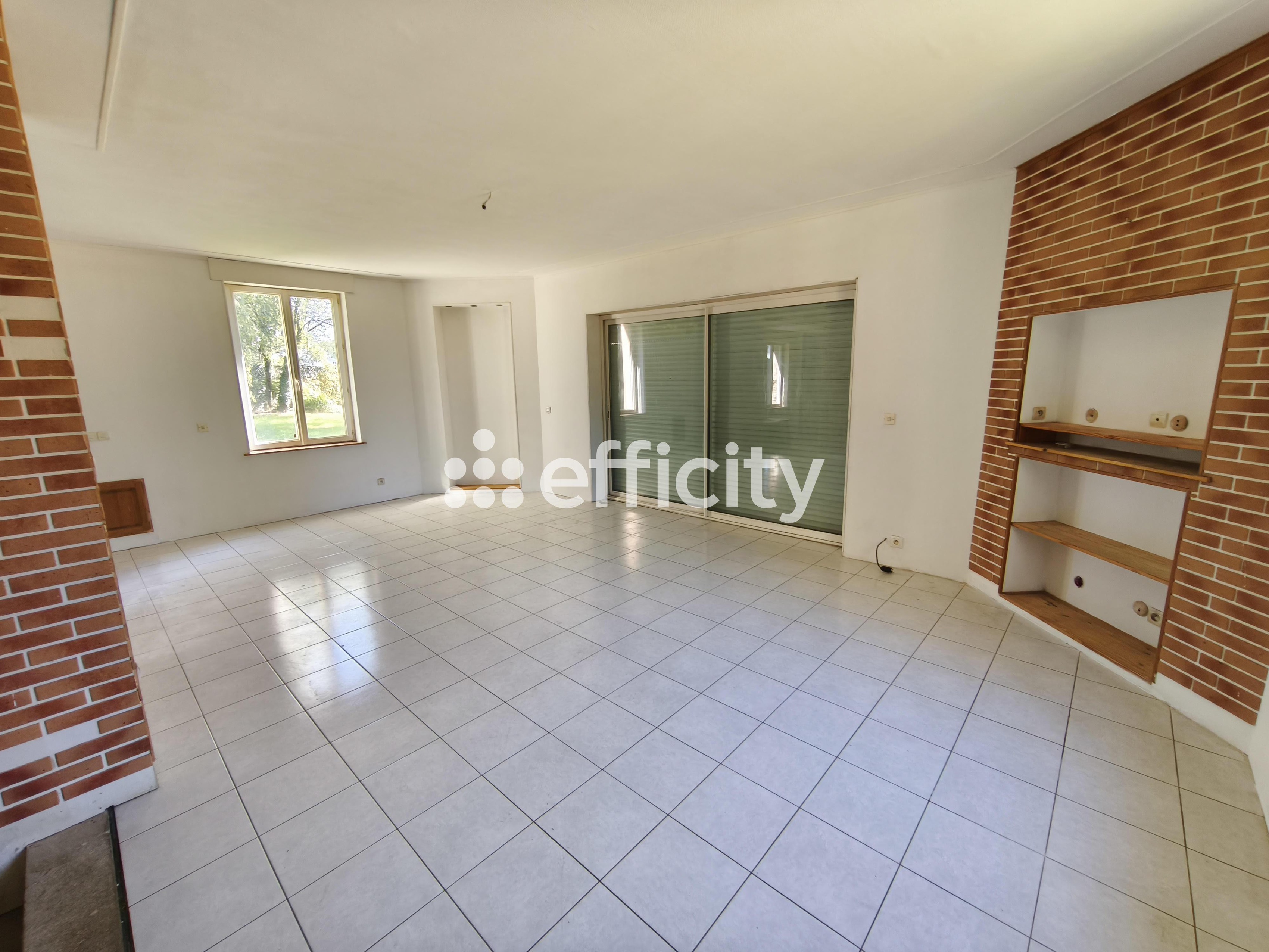 Achat immobilier Maison 5 pièces  184m2 à Le Hinglé (22100) - Photo n°5