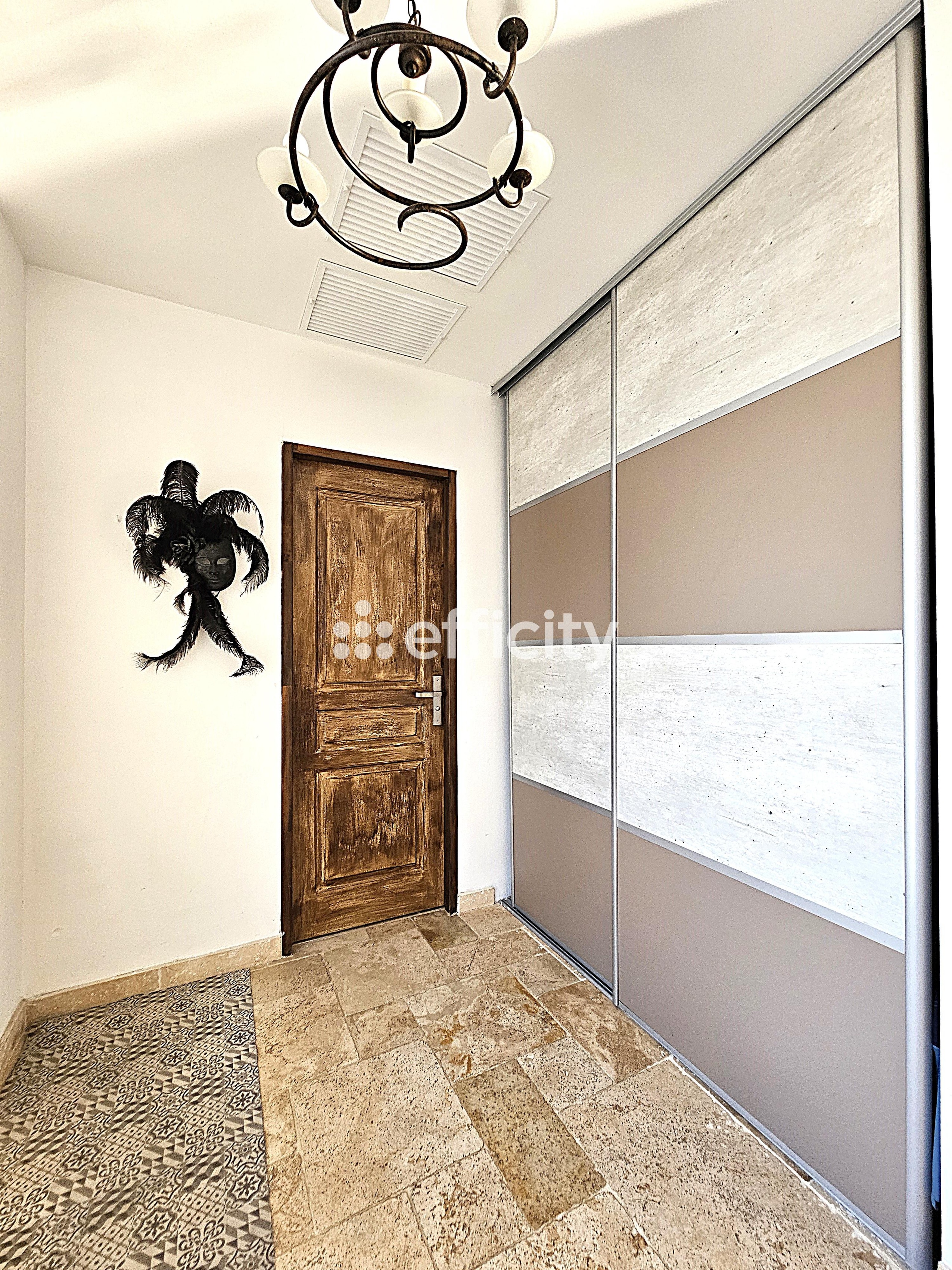 Achat immobilier Maison 7 pièces  187m2 à Galargues (34160) - Photo n°7