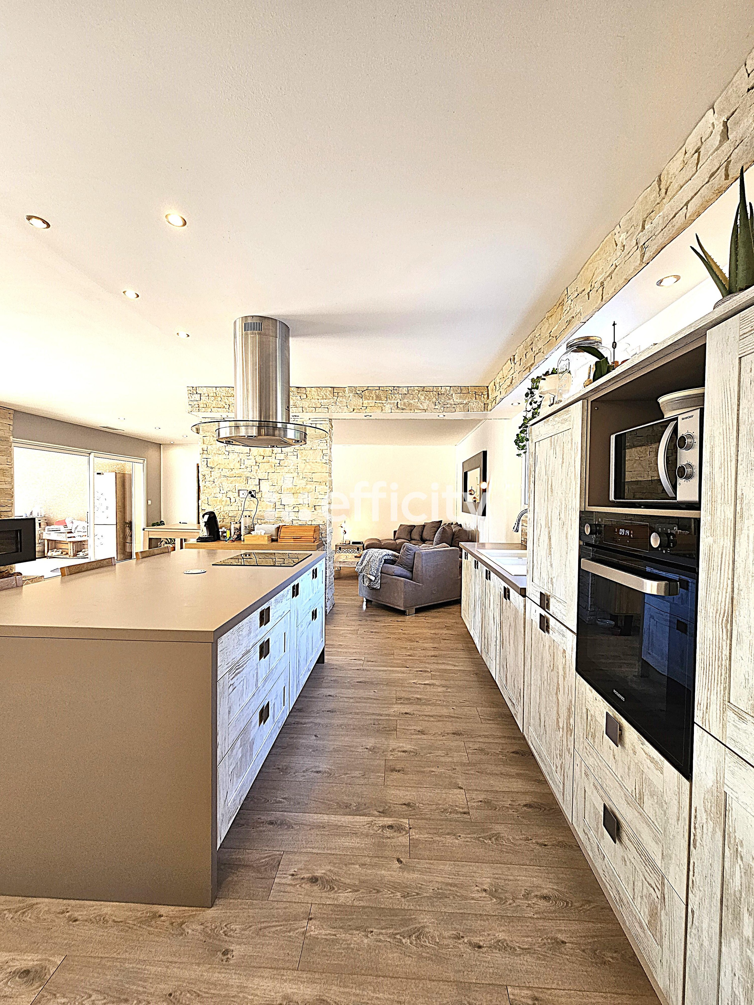 Achat immobilier Maison 7 pièces  187m2 à Galargues (34160) - Photo n°5