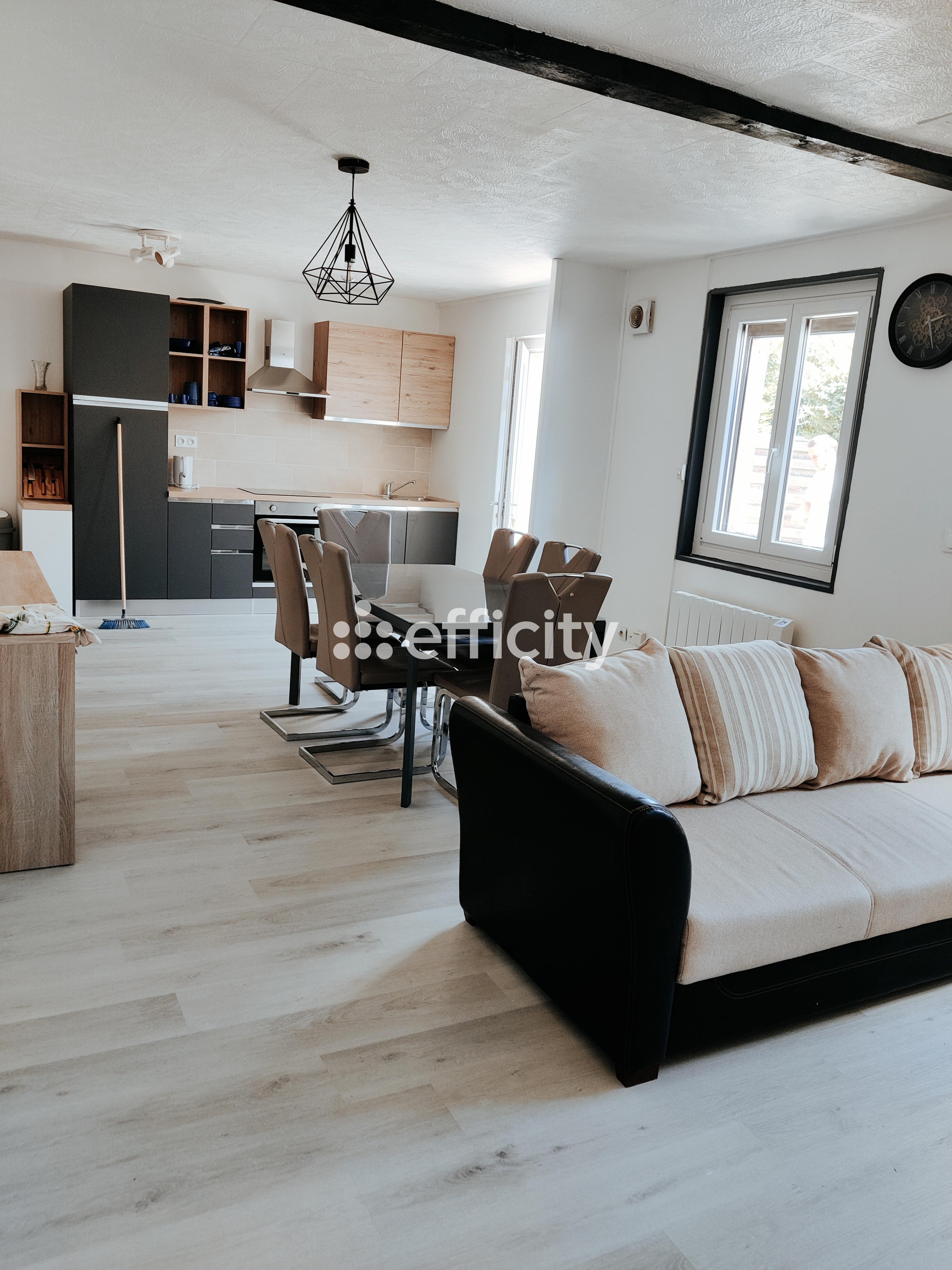 Achat immobilier Immeuble 9 pièces  226m2 à Gueugnon (71130) - Photo n°14