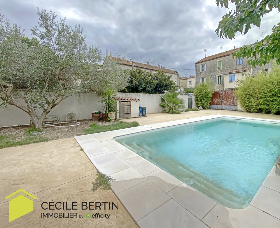 maison 4 pièces - 127m2 à Arles (13200)