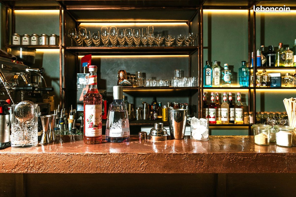 Achat immobilier Fonds de commerce   102m2 à Bordeaux (33000) - Photo n°1