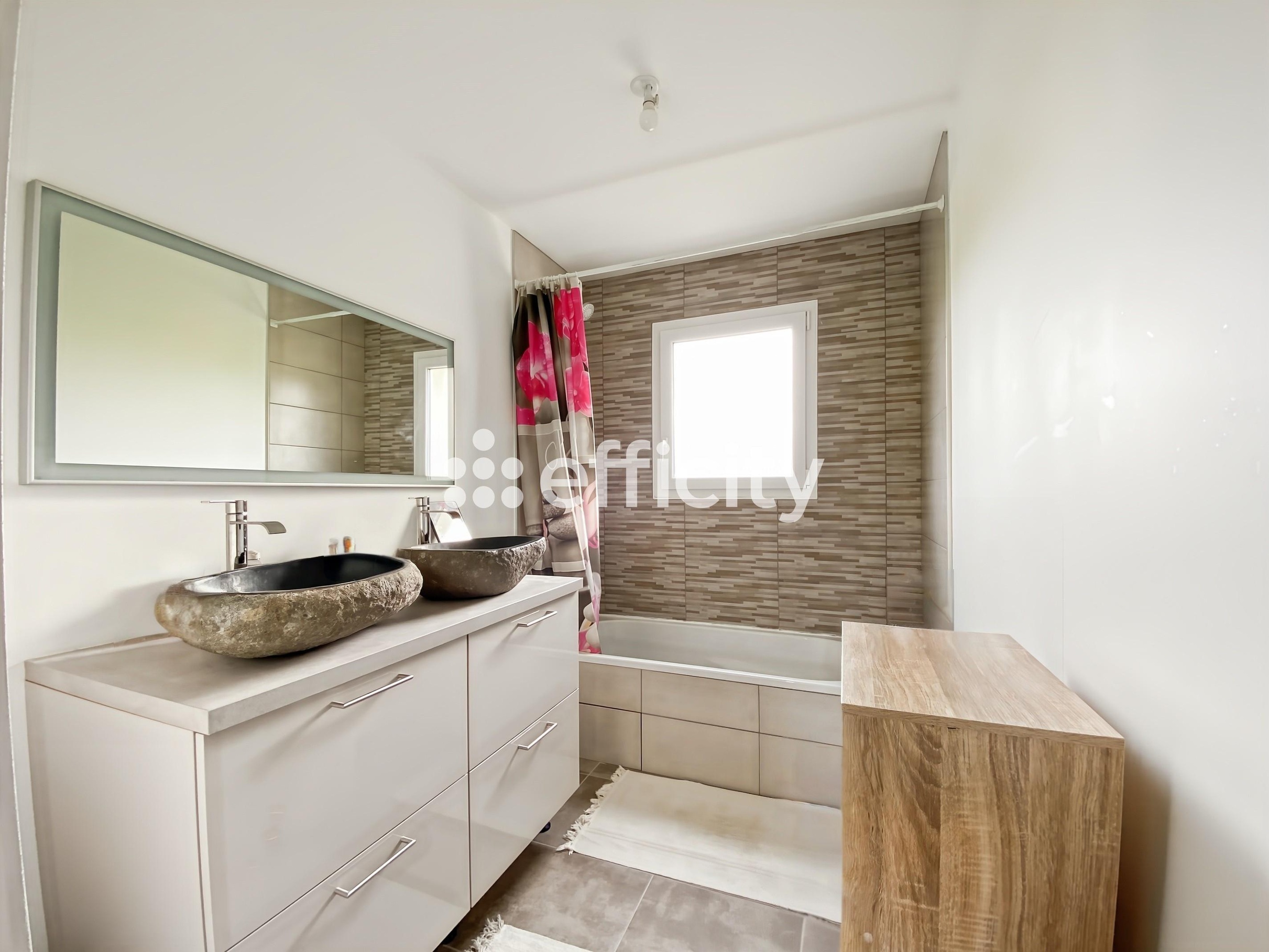 Achat immobilier Maison 4 pièces  97m2 à Montendre (17130) - Photo n°8