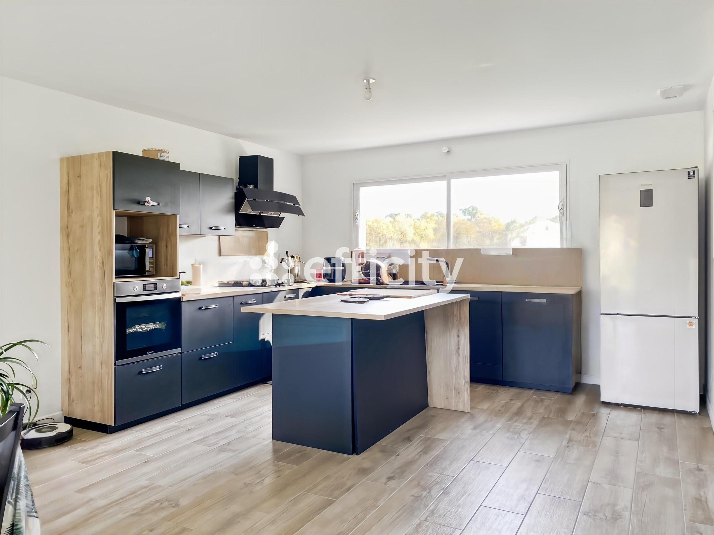 Achat immobilier Maison 4 pièces  97m2 à Montendre (17130) - Photo n°4