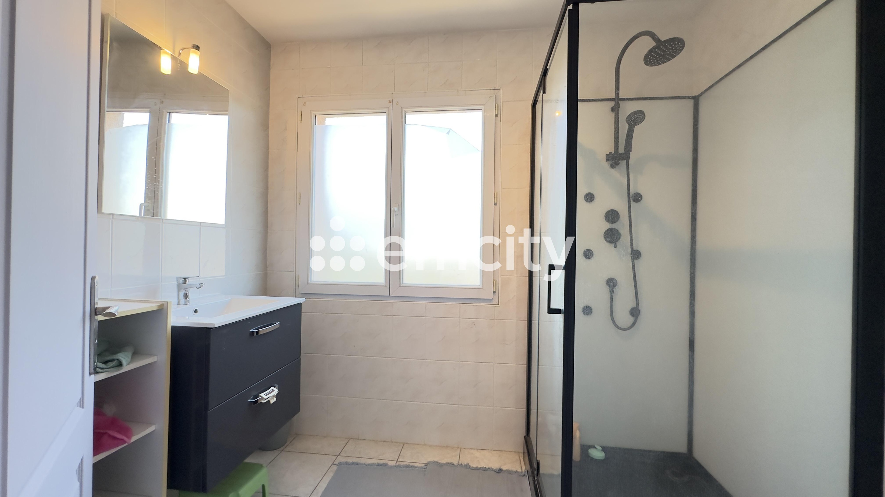 Achat immobilier Maison 7 pièces  130m2 à Le Pouzin (07250) - Photo n°11