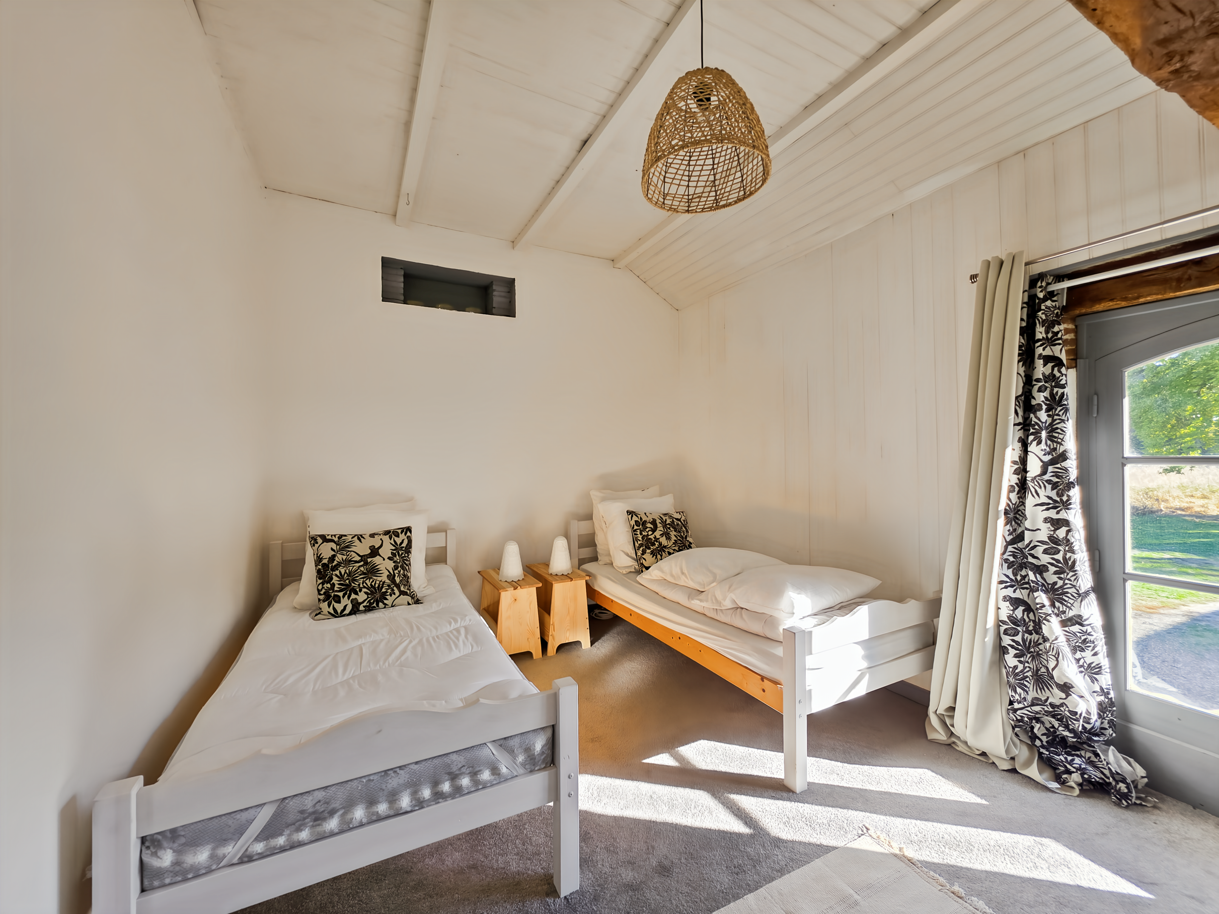 Achat immobilier Maison 10 pièces  264m2 à Rouffignac-de-Sigoulès (24240) - Photo n°15