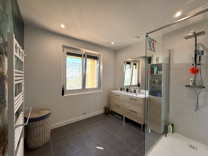 Achat immobilier Maison 9 pièces  225m2 à Saint-Marcel-d'Ardèche (07700) - Photo n°18