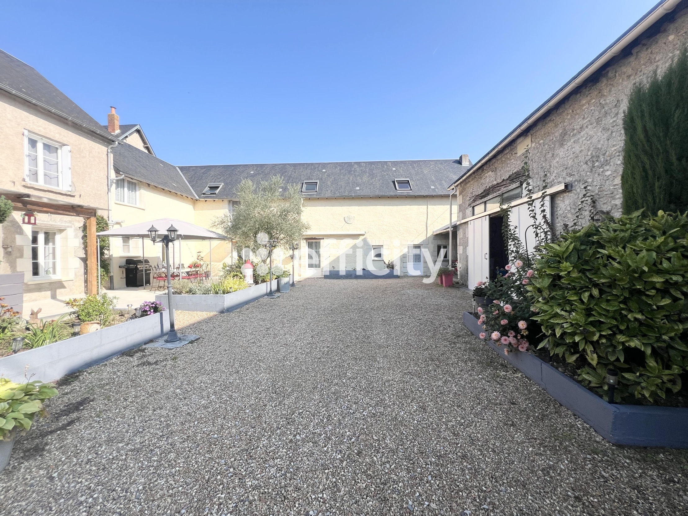 maison 10 pièces - 306,0m2 à Véretz (37270)