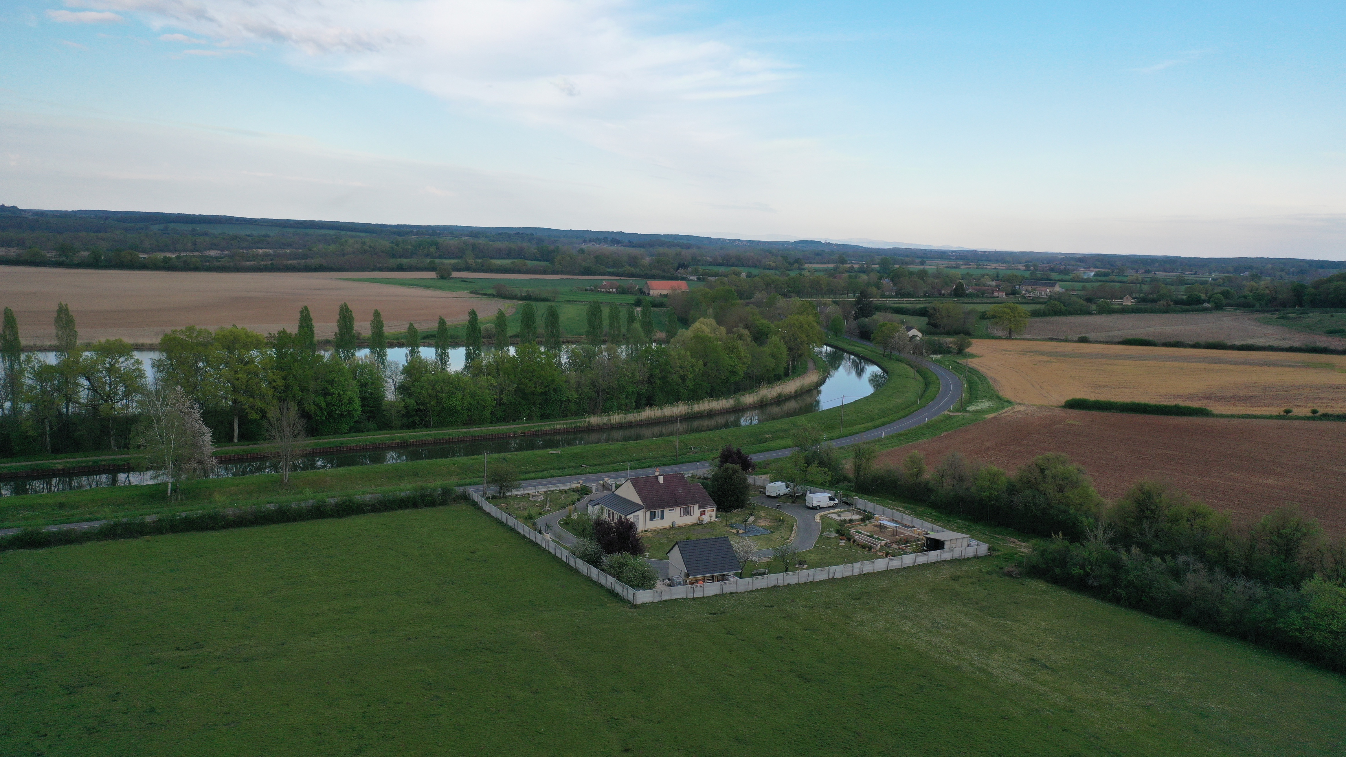 Achat immobilier Maison 6 pièces  180m2 à Avril-sur-Loire (58300) - Photo n°4