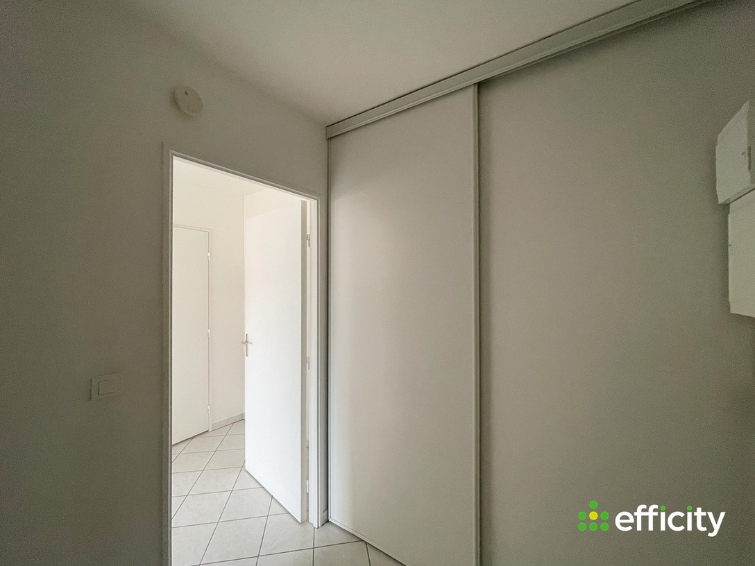 Achat immobilier Appartement 1 pièces  32m2 à Épernon (28230) - Photo n°5