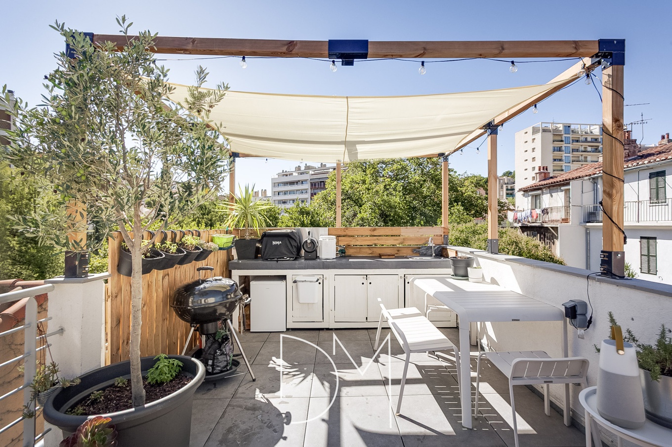 Achat immobilier Appartement 2 pièces  51m2 à Marseille (13008) - Photo n°12