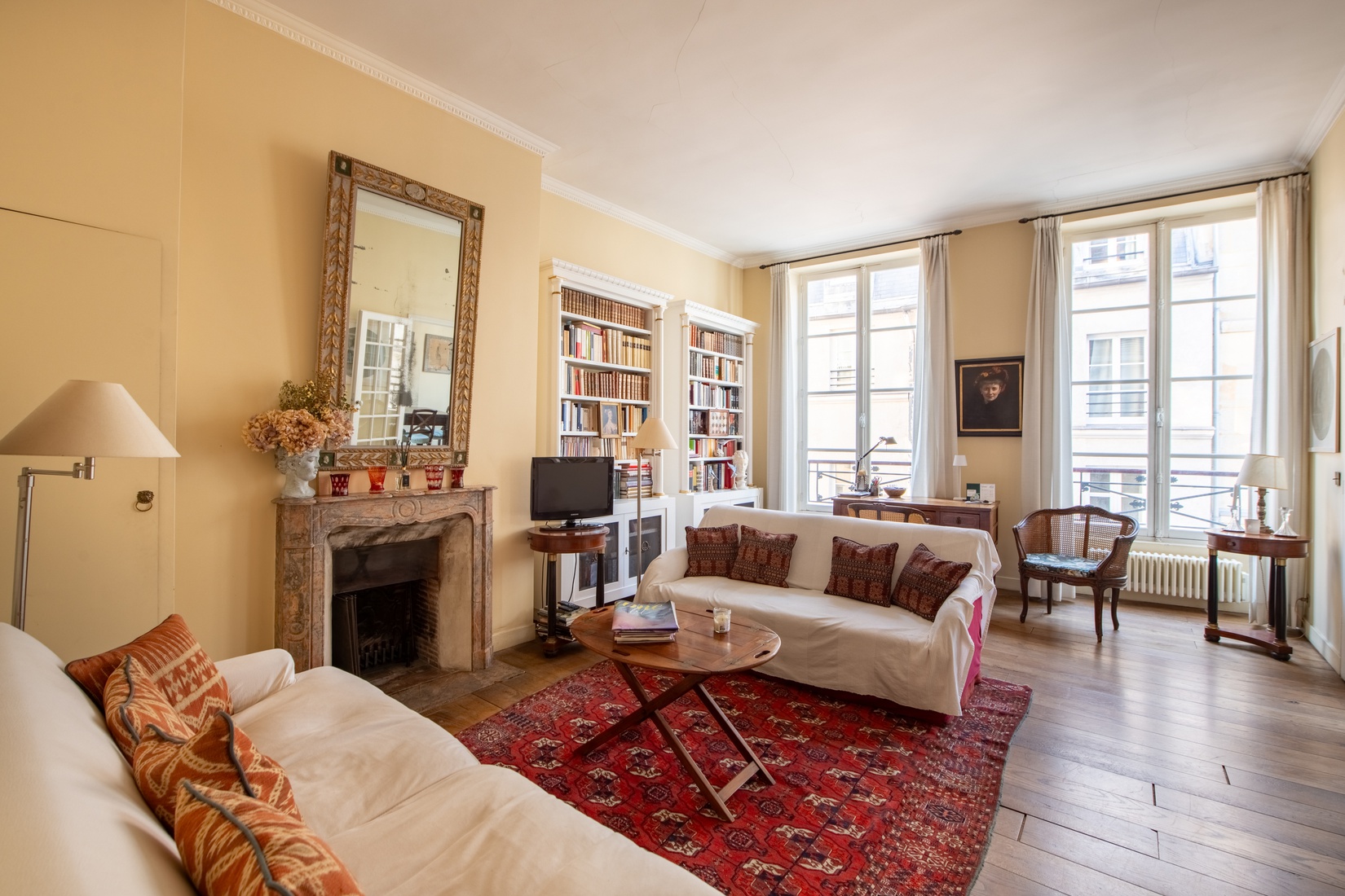 appartement 4 pièces - 85m2 à Paris (75006)