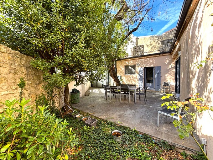 Achat immobilier Maison 8 pièces  230m2 à Les Granges-Gontardes (26290) - Photo n°1