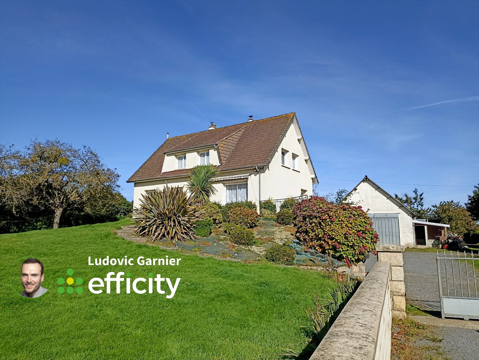 Achat immobilier Maison 6 pièces  153m2 à Isigny-le-Buat (50540) - Photo n°1