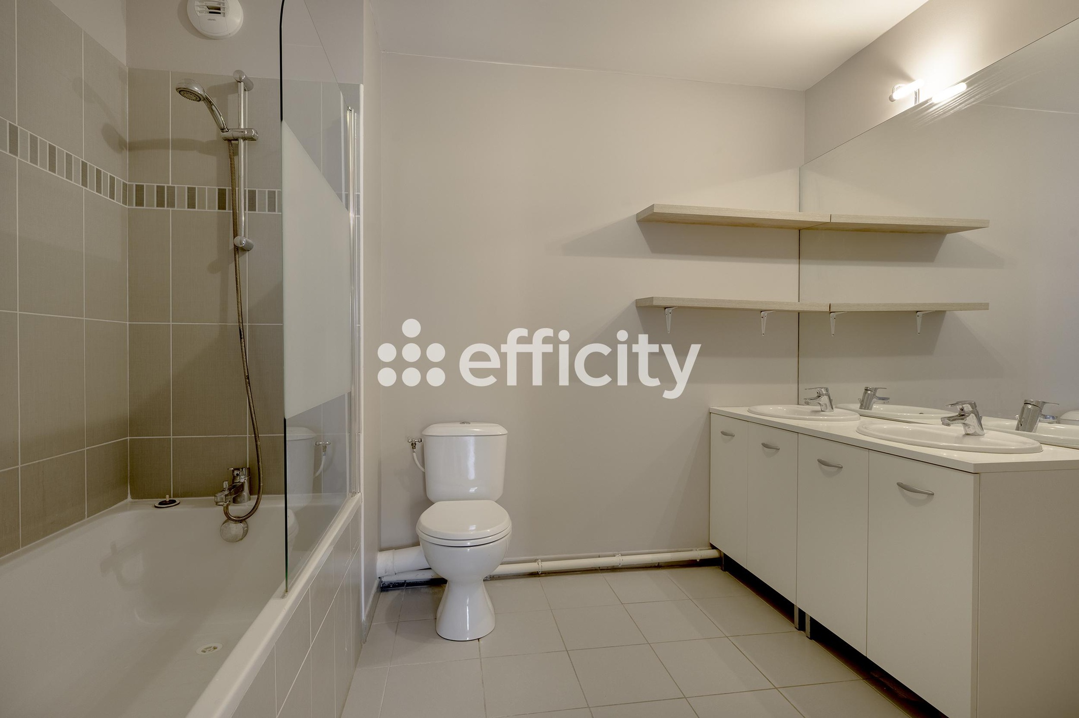 Achat immobilier Appartement 4 pièces  86m2 à Bordeaux (33300) - Photo n°11