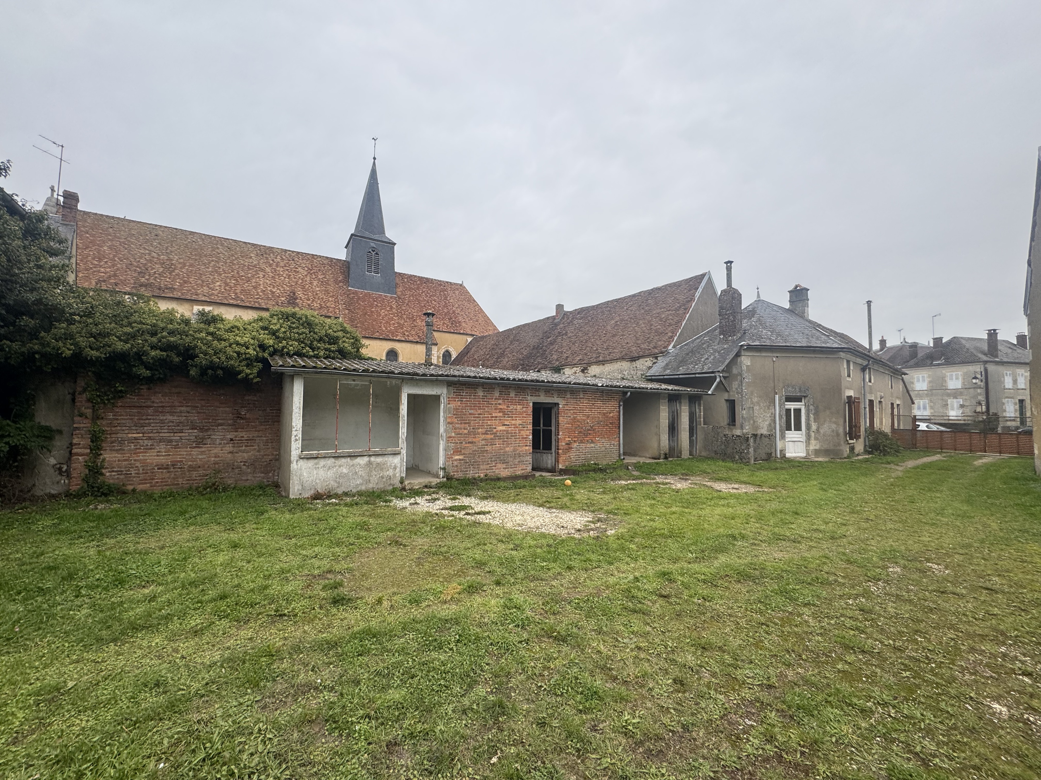 Achat immobilier Maison 8 pièces  412m2 à Bouhy (58310) - Photo n°24