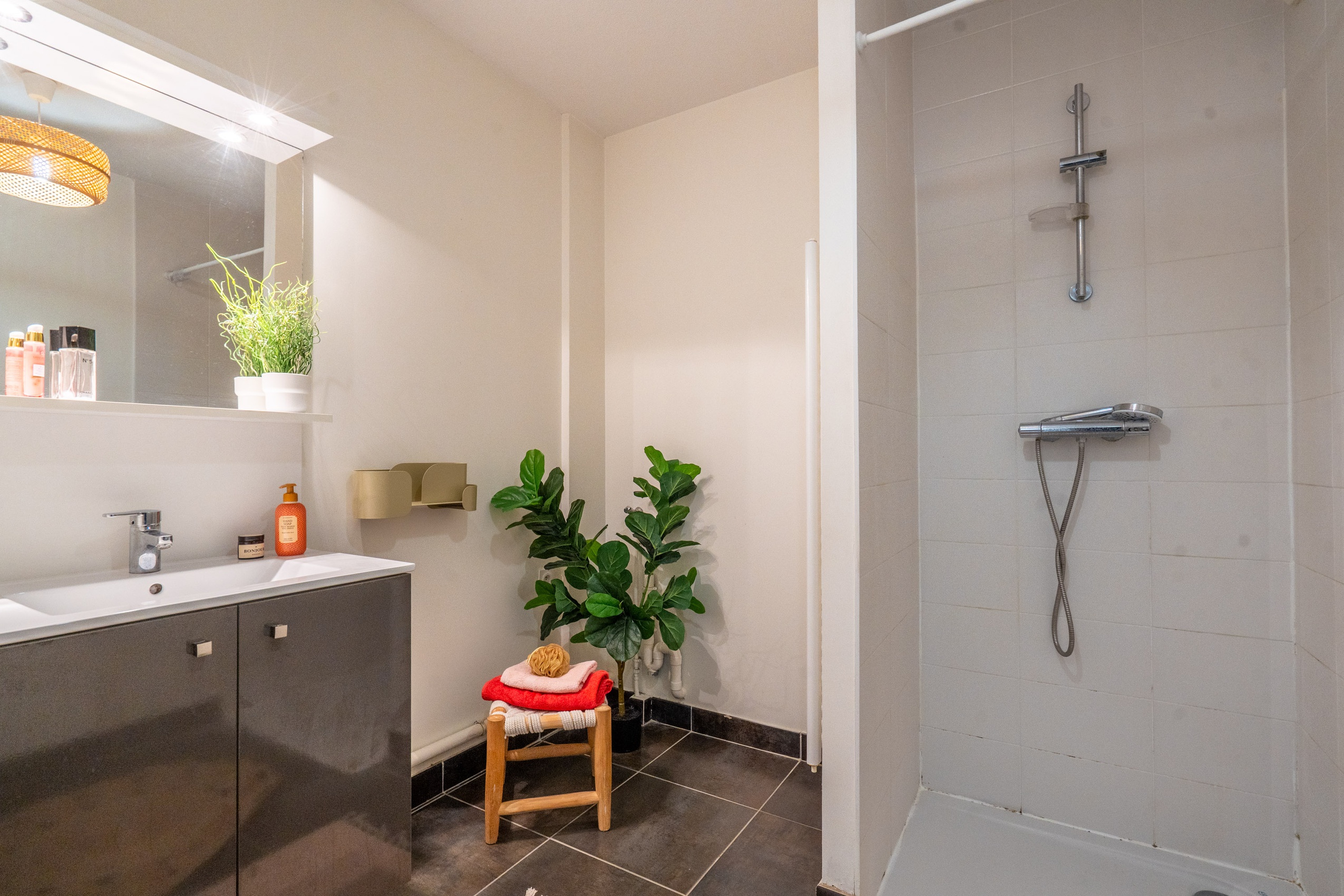 Achat immobilier Appartement 4 pièces  75m2 à Bordeaux (33300) - Photo n°9