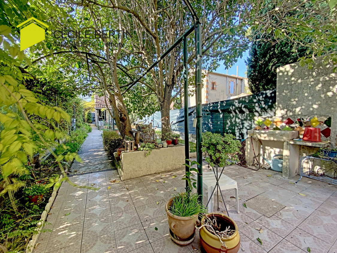 maison 3 pièces - 75m2 à Arles (13200)