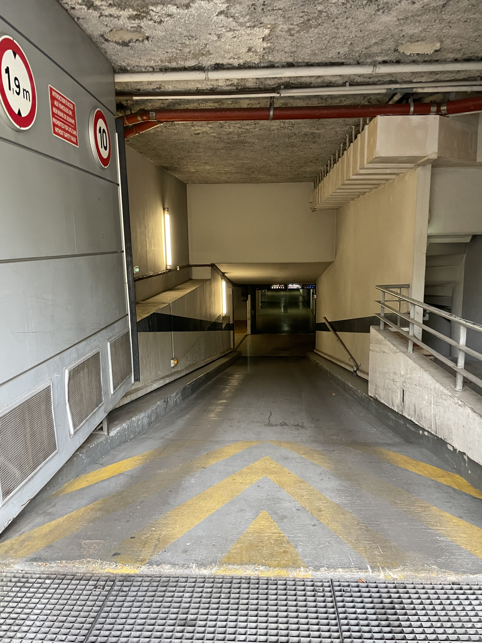 parking  - 10,0m2 à Paris (75015)