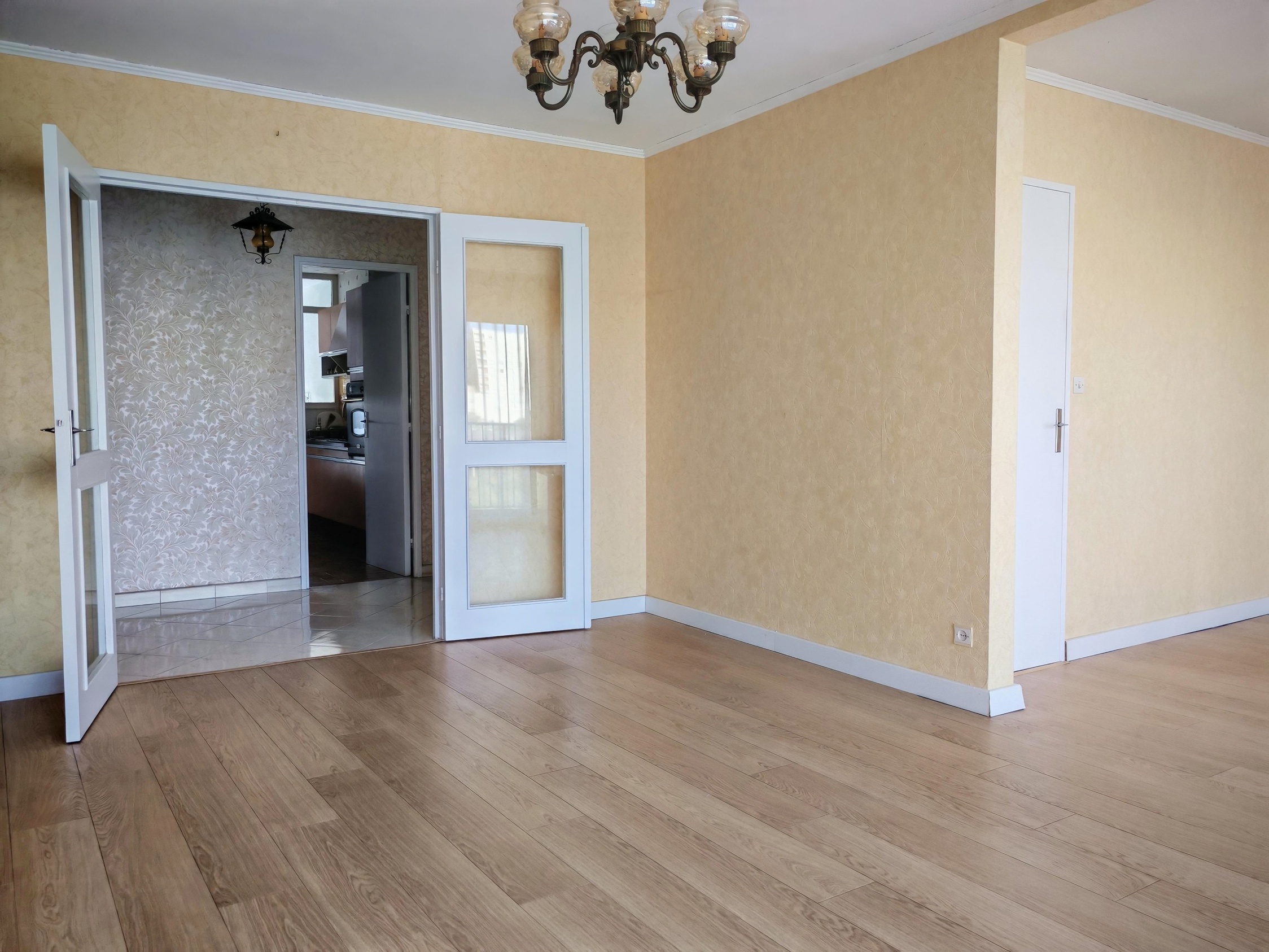 appartement 4 pièces - 90m2 à Salon-de-Provence (13300)