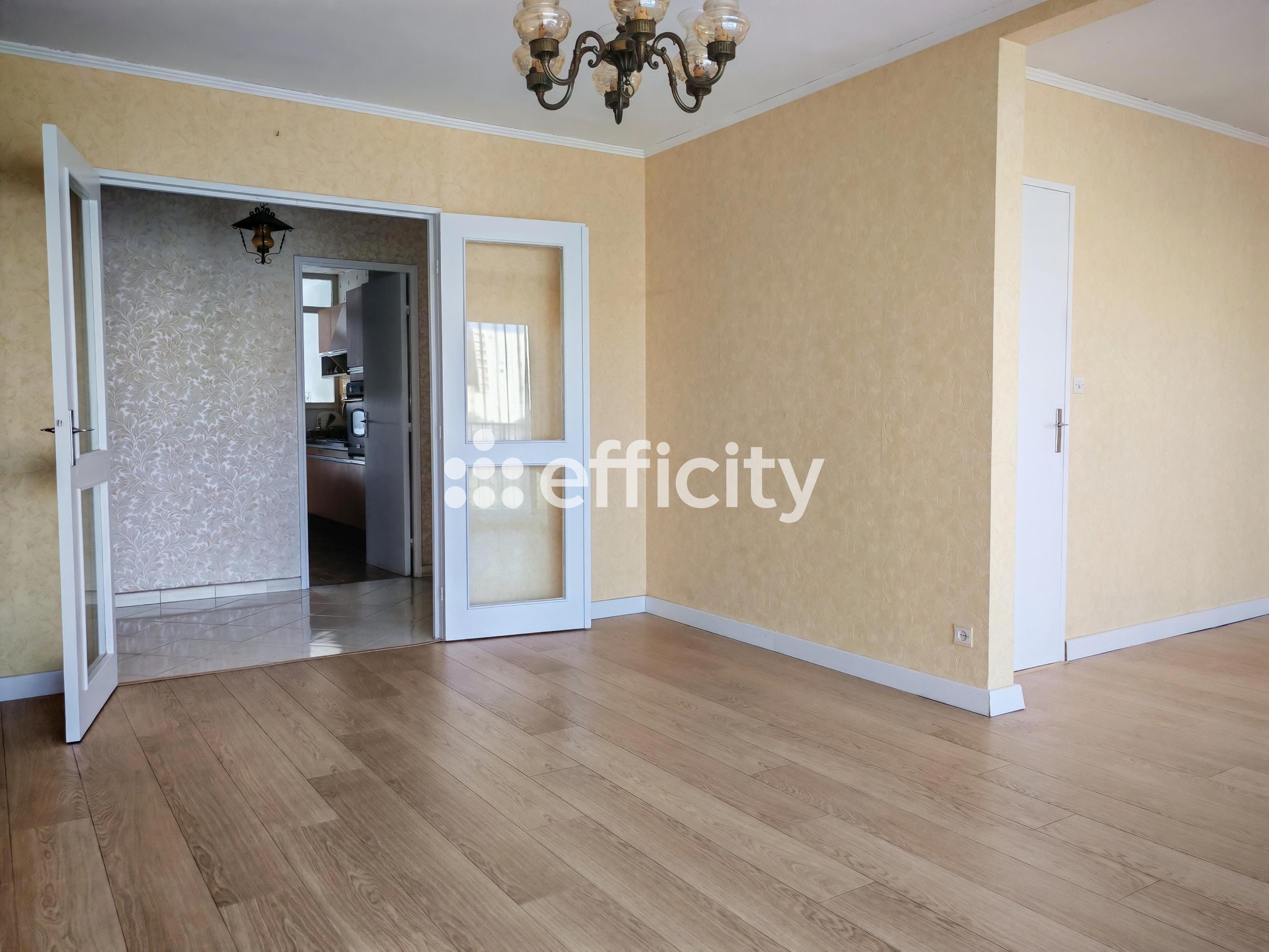 appartement 4 pièces - 90m2 à Salon-de-Provence (13300)