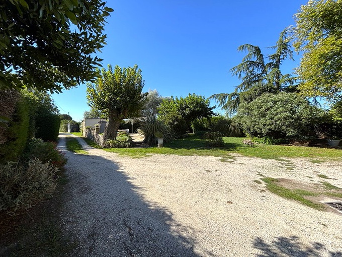 Achat immobilier Maison 8 pièces  250m2 à Pierrelatte (26700) - Photo n°6