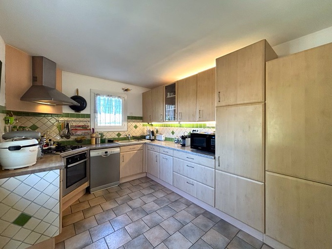 Achat immobilier Maison 8 pièces  250m2 à Pierrelatte (26700) - Photo n°12