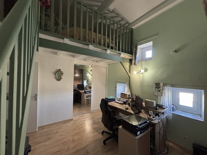 Achat immobilier Maison 8 pièces  250m2 à Pierrelatte (26700) - Photo n°13