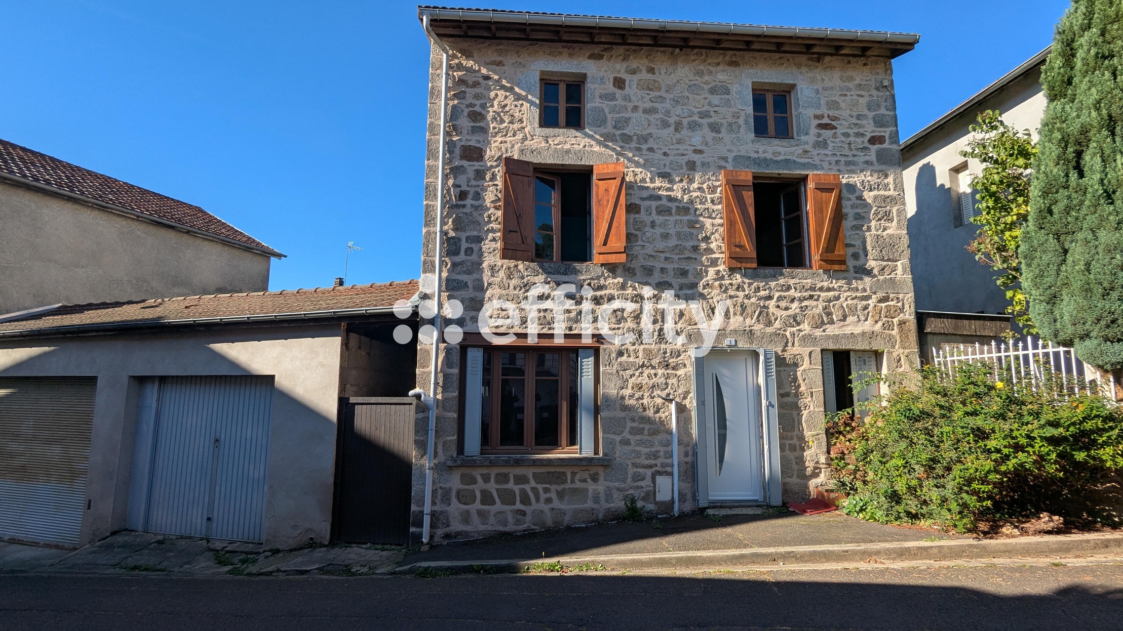 maison 5 pièces - 96m2 à Saint-Rémy-sur-Durolle (63550)