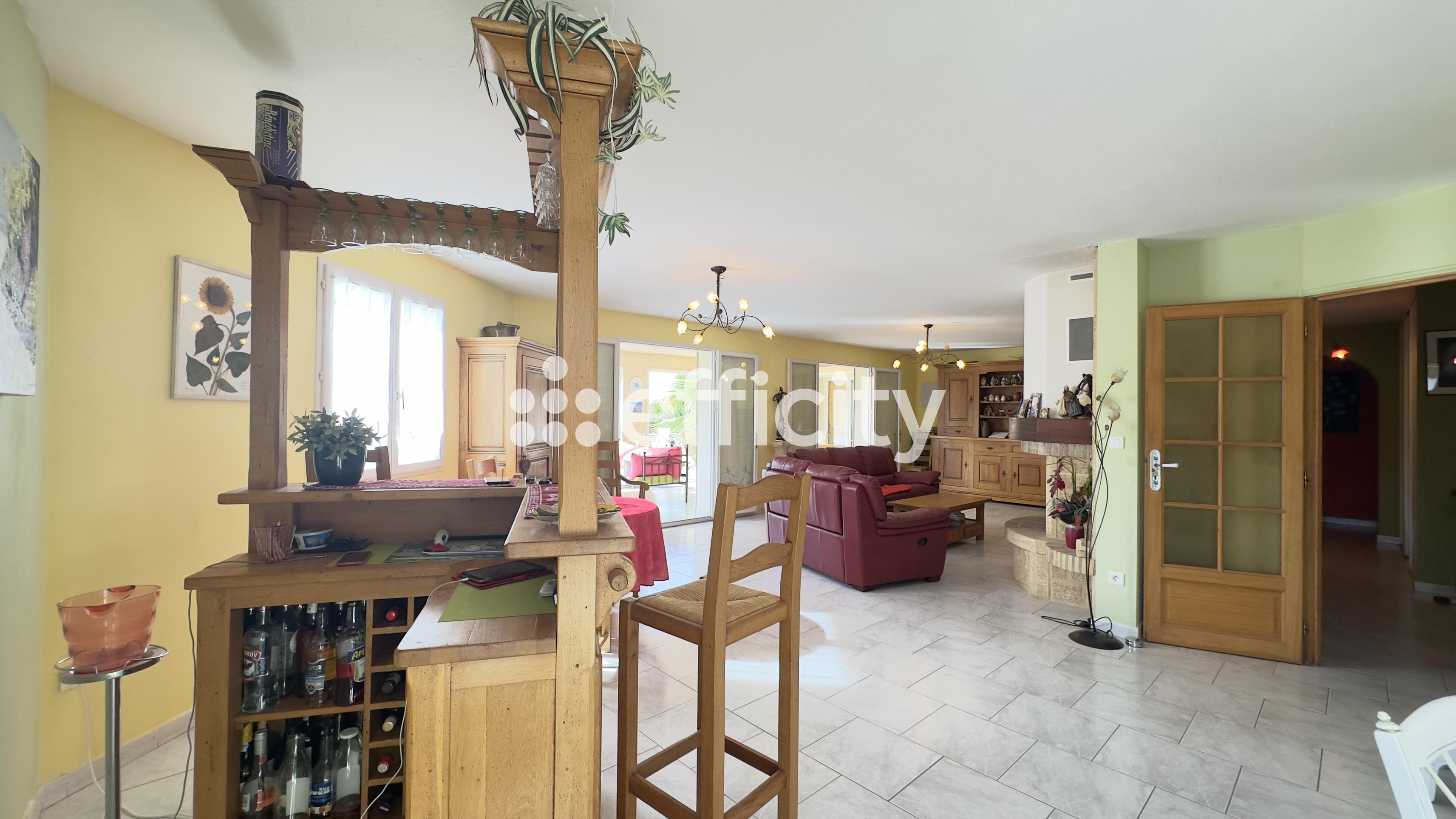 Achat immobilier Maison 5 pièces  157m2 à Vallon-Pont-d'Arc (07150) - Photo n°6