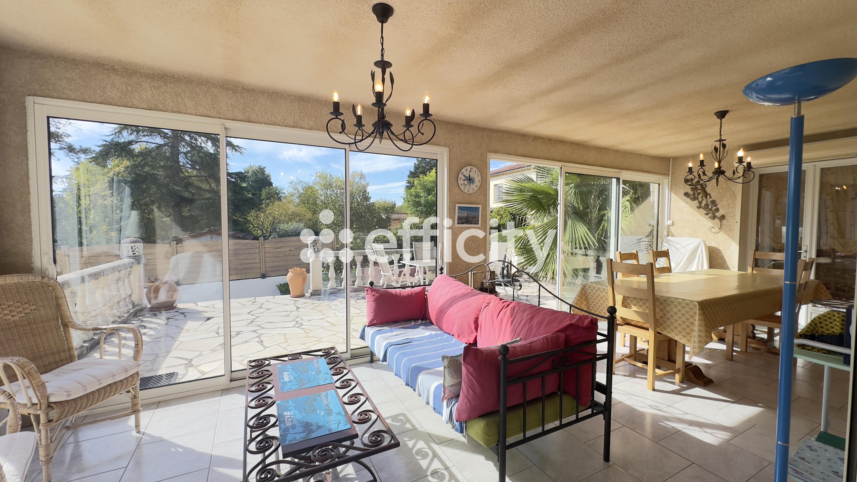 Achat immobilier Maison 5 pièces  157m2 à Vallon-Pont-d'Arc (07150) - Photo n°8