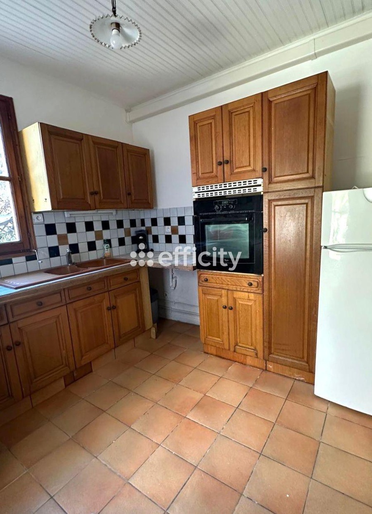 Achat immobilier Maison 8 pièces  190m2 à Fontenay-le-Comte (85200) - Photo n°10
