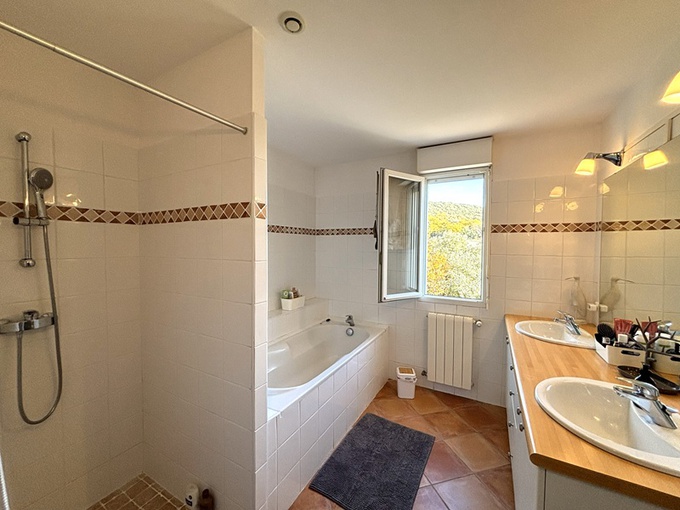 Achat immobilier Maison 5 pièces  200m2 à Saint-Montan (07220) - Photo n°17